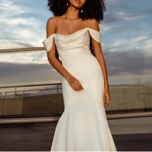 Jenny Yoo Meredith with sleeves bridal gown NWT size 4 ivory